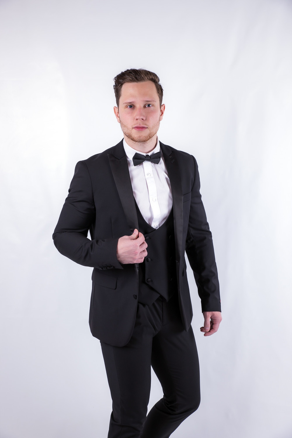 Кликните для увеличения изображения Прокат мужского костюма - BLACK TIE